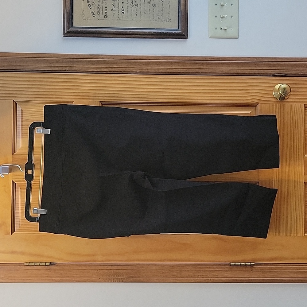 Capri pants - Picture 2 of 6